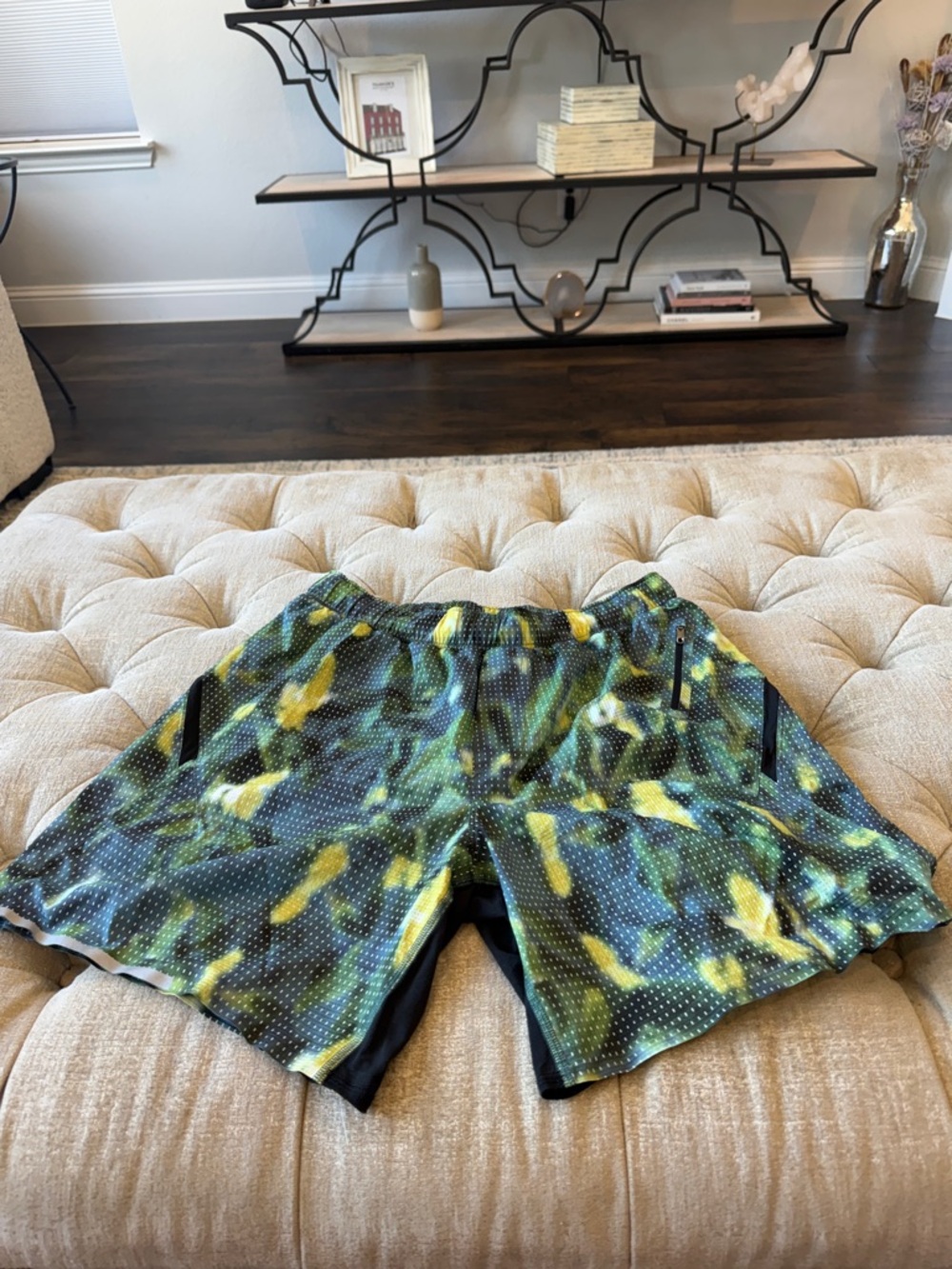 Lululemon Men’s XL RUNNING workout Green & Yellow